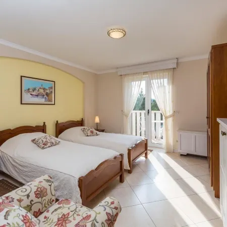 Hotel Abalone