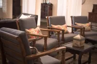 Sweet Thorn Retreat Airport Lodge Hotels in Frauenstein