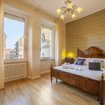 Regina Bed and Breakfast Hotels near Hadrian's Villa