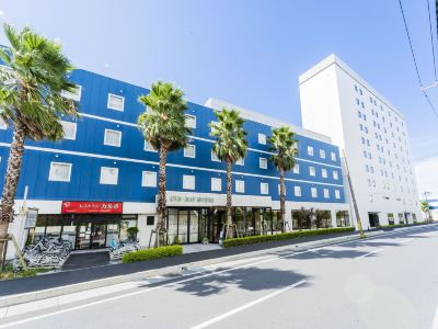 CVS・BAY HOTEL Main Building・Bay Tower