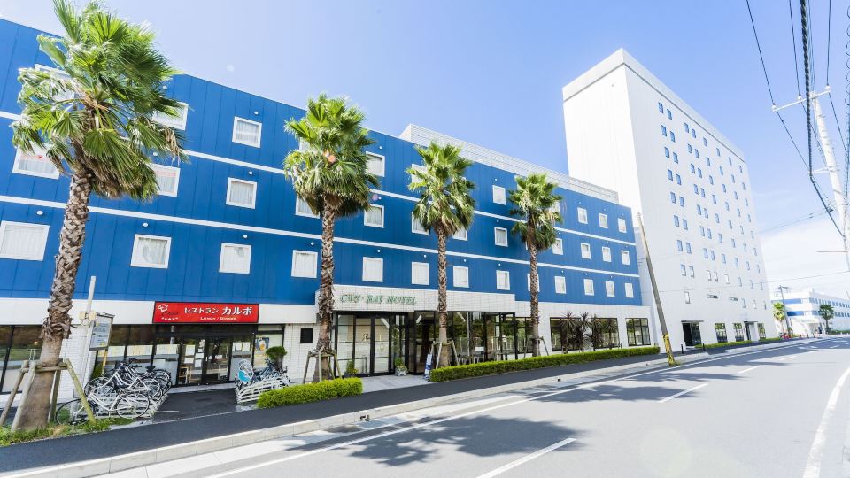 CVS・BAY HOTEL Main Building・Bay Tower