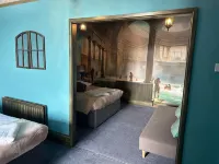 Stonehenge Inn & Shepherd's Huts Hotel a Upavon