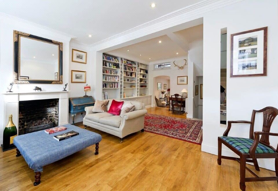 Fulham 4-Bed House & Garden Near Tube