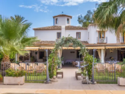 Hotel Tossal d'Altea โรงแรมในAltea