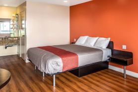 Motel 6 Gardena, CA - South