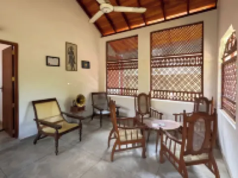 SurfBayVilla Hotels in Dikwella