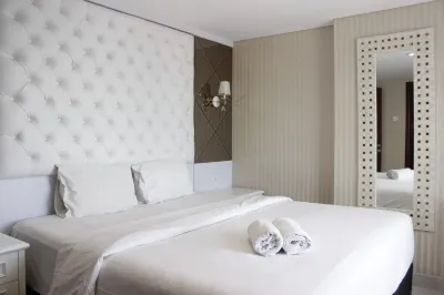 Cozy 2Br Apartment at Tamansari Tera Residence Near Bip Hotels in Sumurbandung