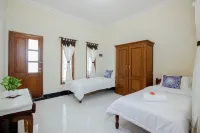 Nginap at Joy House Hotels in Mlati