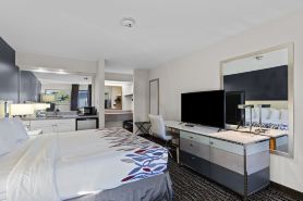 Garnet Inn & Suites, Morehead City near Atlantic Beach