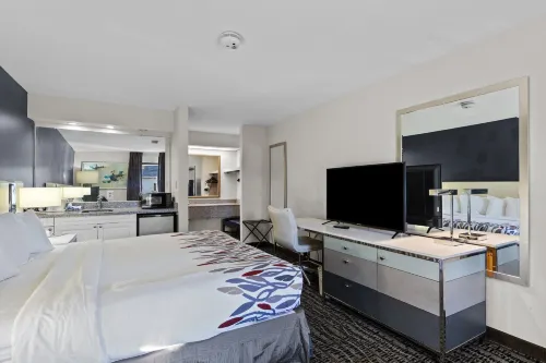 Garnet Inn & Suites, Morehead City near Atlantic Beach Hotels in Morehead City