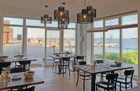 Bades Huk Marina Hotel Hotels in Hohenkirchen