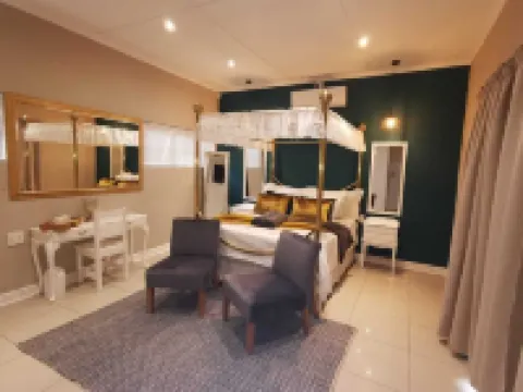 Tri-Angle B&B and Wellness Salon Hotels in Amatole