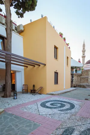 Utopia Luxury Suites