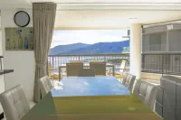 Cairns Aquarius - Condos