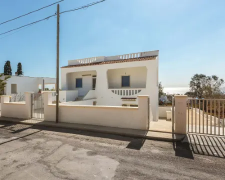 2258 คาเซตตา ดิ ซิลเวีย บาย บาร์บาร์เฮาส์ โรงแรมในPescoluse