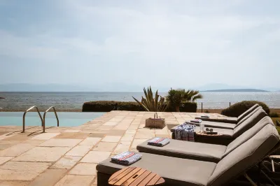 Villa Pueblo Hotels near Paralia Plakas