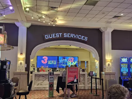 Wild Rose Casino & Hotel Clinton Отели в г. Фултон