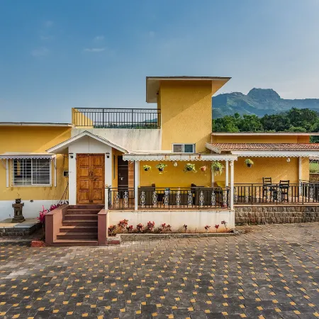 CosmicStays Rajgad Vista - Stay & Play