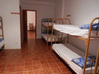 Albergue Restaurante Salto de Bierge - Hostel Các khách sạn ở 