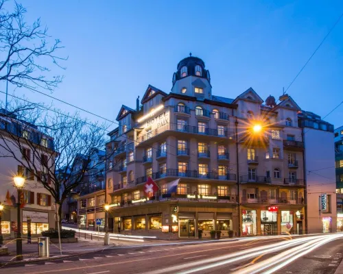 Hotel de la Paix Hotels near Alpineum