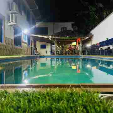 Luxurious Ten-Bedroom Lodge Apartment Fitness & Recreational Facilities