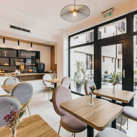 Hotel Agora Mures Отели в г. Тыргу-Муреш