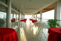 Kiriri Garden Hotel - breakfast