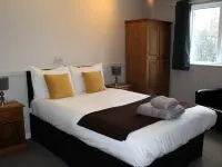Dog and Partridge Inn Hotel a Calne