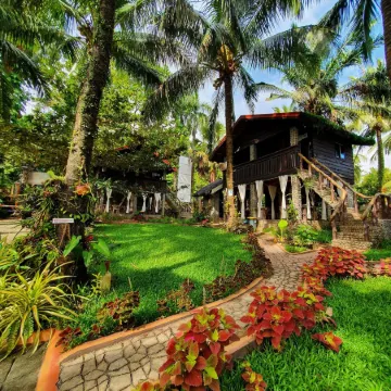 Appleton Little Paradise Beach Resort