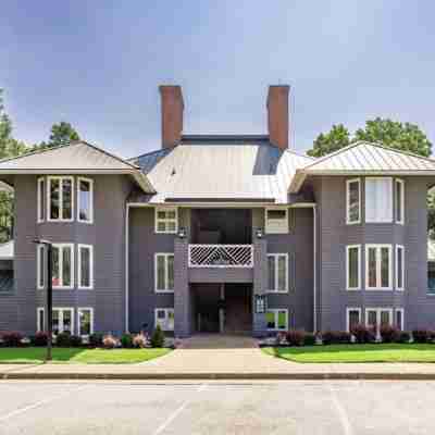 Kingsmill Resort Hotel Exterior