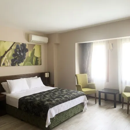 Mitos Hotel