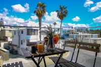 Phaedrus Living Seaside Luxury Flat Athina 108 Hotels in 