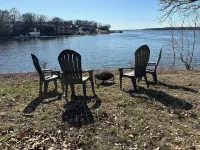 Lake Front Cabin just steps away from the water (Fox Cabin)