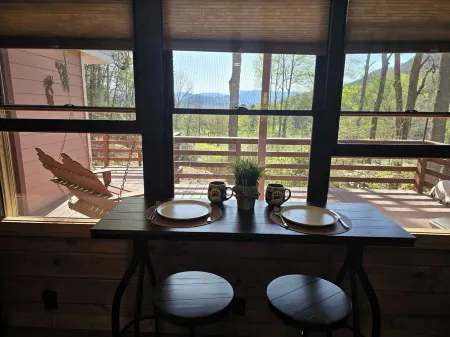 Nantahala Nookie Nook: A Playful Retreat w/Stunning Long-Range mt Sunset Views