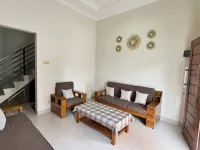 Villa Syahdana-Strategic Stay Near Tugu & Malioboro Hotels in Godean