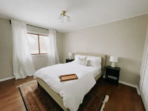 Cheerful 2 Bedroom in Downtown Grass Lake | Bikes