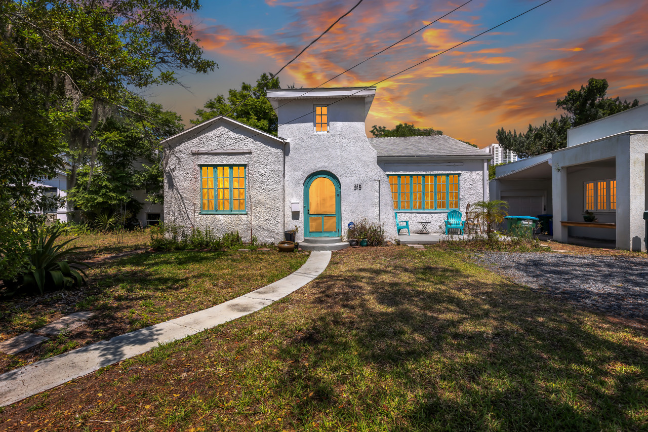 Spectacular Beach Oasis Retreat with Riverview Hotels in Holly Hill