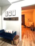 Downtown Brick-Rome Retreat, 2 Bedroom/2Bathroom and 2 Sleeper Sofas - 4-Sterne