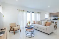 Serenity Haven Retreat - Serene Villa, Stunning Decor