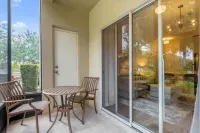 Community Pool and Game Room Access - Charming Family Haven Hoteles en Condado de Osceola