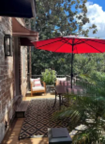 Downtown Savannah Carriage House near Forsyth Park