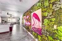 3-bedroom Flamingo Retreat Heated Pool