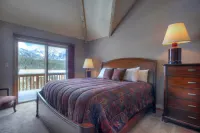Cozy Condo with Amazing Views and Loft Spaces - Stunning Mountain Escape