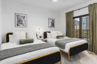 Chic Retreat - Patio, Pool, Walk to Broadway