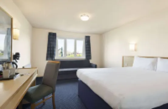 Days Inn by Wyndham Sutton Scotney North - breakfast