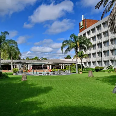 Holiday Inn BULAWAYO by IHG Hotels near Cowdray Park Terminus Shops
