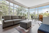 Cambria Hotel Mount Pleasant - Charleston Hotels near lululemon