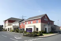 Premier Inn Dartford Hotels in Stone