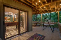 *New* HotTub | GameRoom | Large Deck | DogFriendly Hotels in Basye