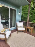 NEW! Peaceful Retreat at Nary Hill